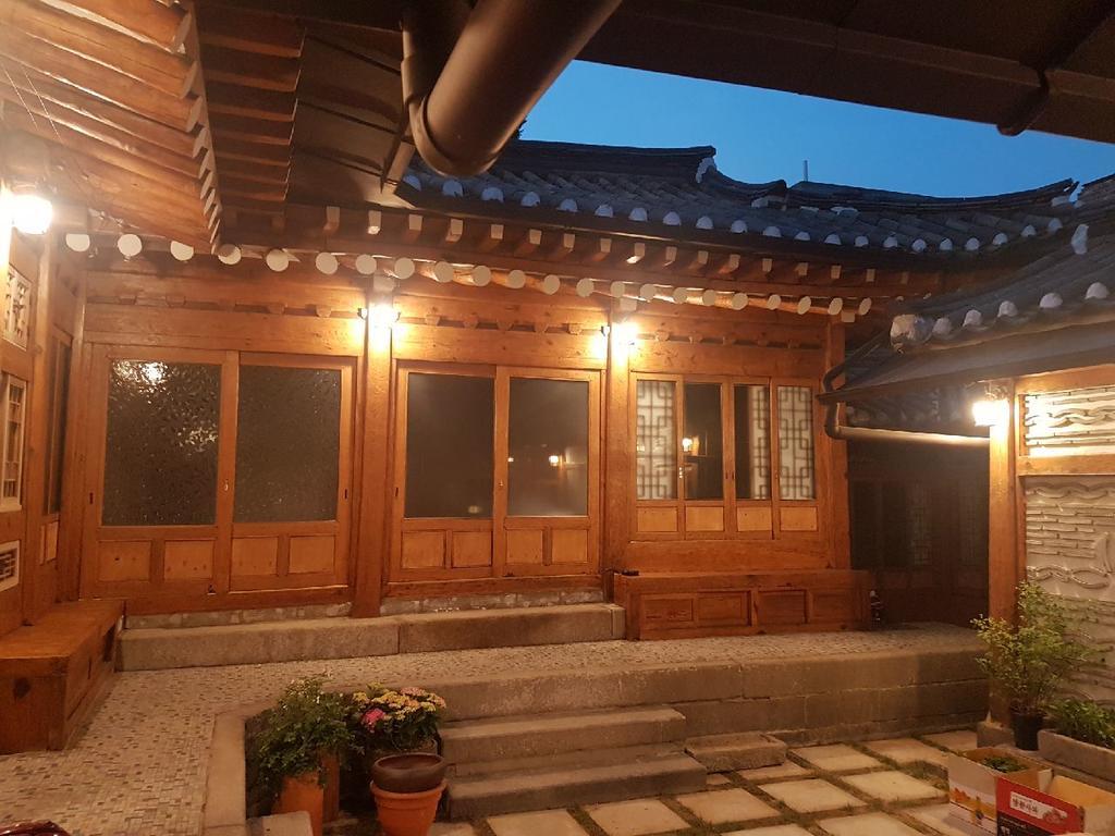 Bukchon Hyosunjae Guesthouse Seoul Exterior photo