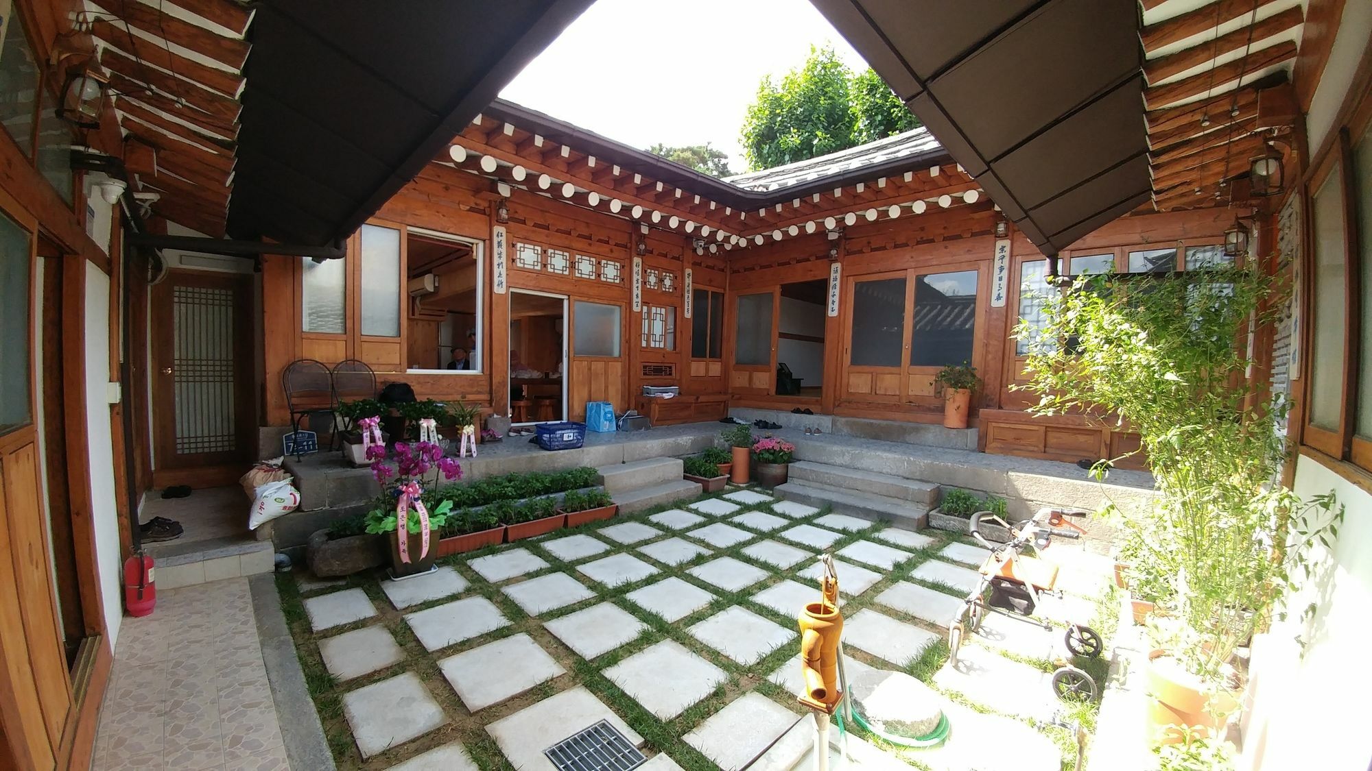 Bukchon Hyosunjae Guesthouse Seoul Exterior photo