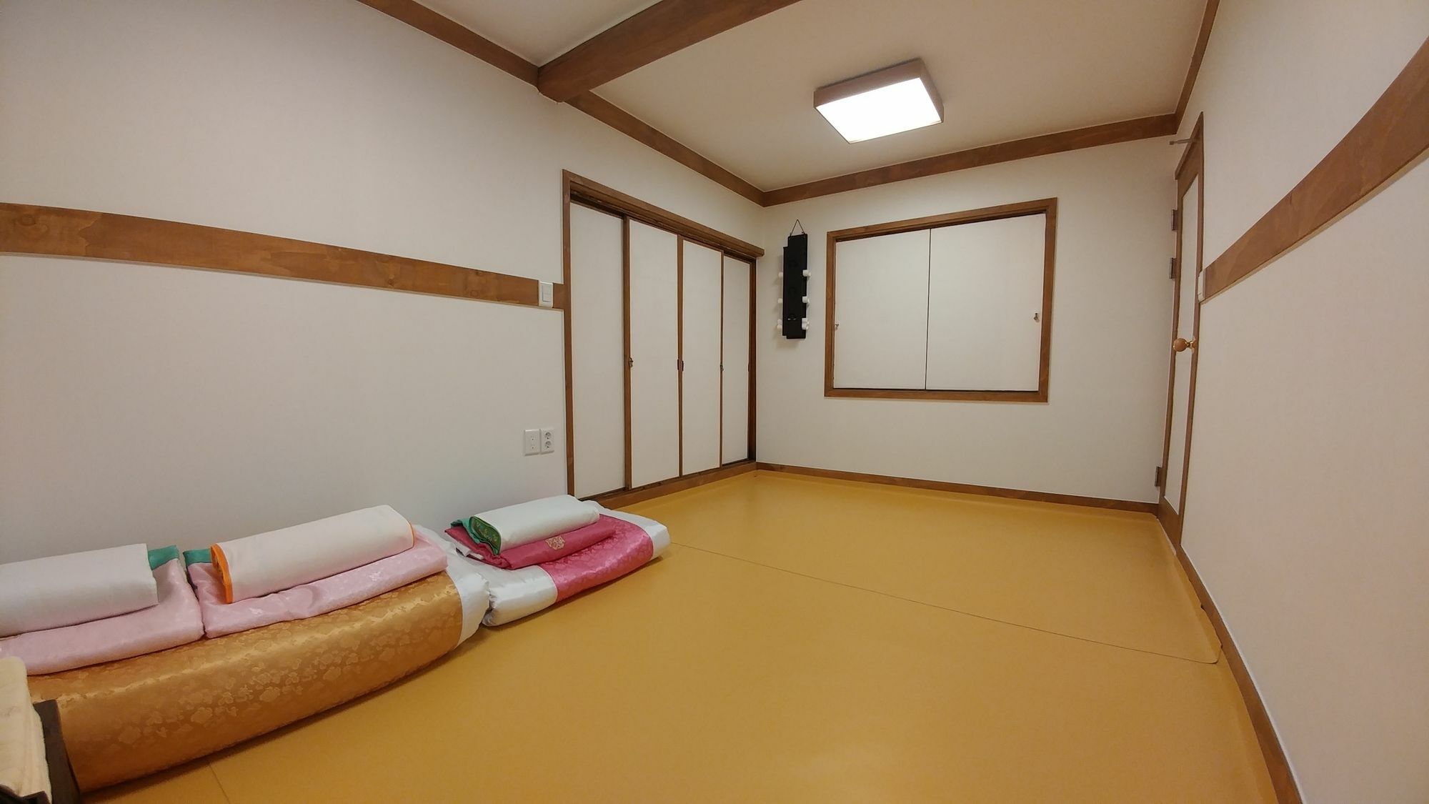 Bukchon Hyosunjae Guesthouse Seoul Exterior photo