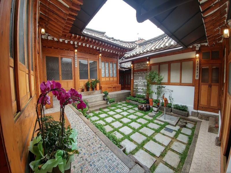 Bukchon Hyosunjae Guesthouse Seoul Exterior photo